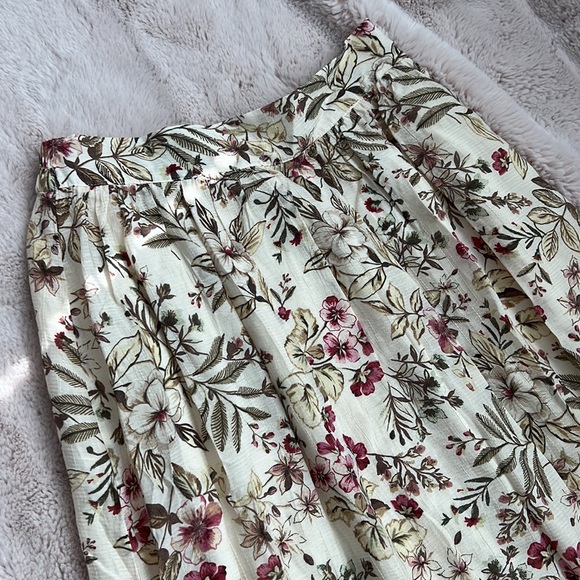 Mango floral tiered midi skirt in ecru - Picture 5 of 5